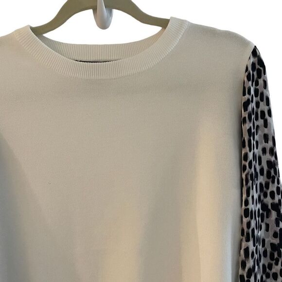 Zac & Rachel - Picture 2 of 5